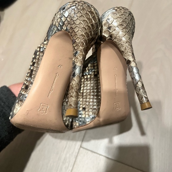 Gianvito Rossi Snakeskin Slingback Heels - Gray and Cream - Picture 4 of 4